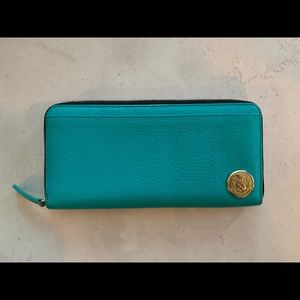 Vince Camuto turquoise zipper wallet